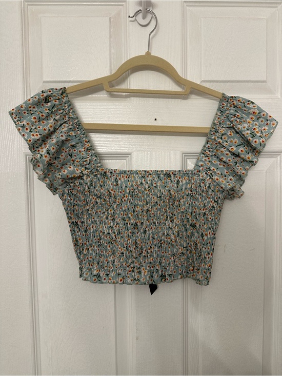 Lulus Tops - Lulu's Mint Floral Smocked Crop Top